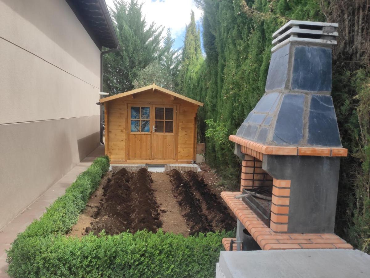 Vila Vivienda El Olivo Con Piscina Privada Y Jardin. Ayegui Exteriér fotografie